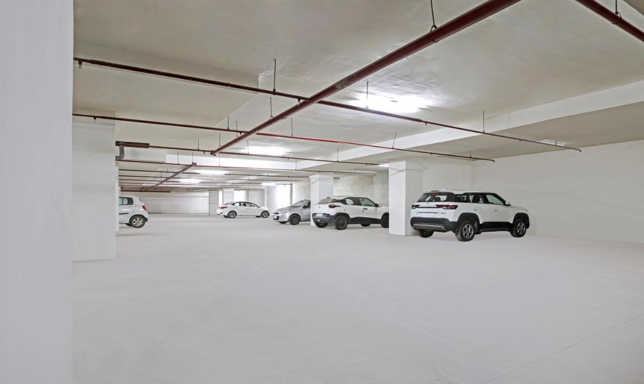 Itsy Hotels Rk Palace Vadodara Kültér fotó