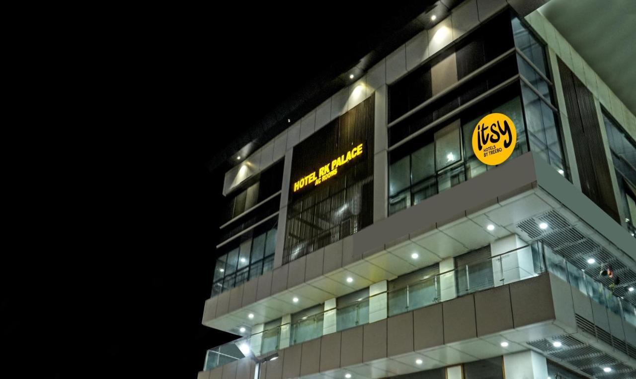 Itsy Hotels Rk Palace Vadodara Kültér fotó